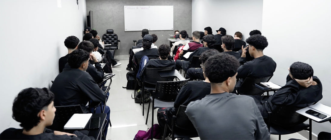 Celebrity Academia: Formación Gratuita y Oportunidades para el Futuro con el Apoyo Gubernamental